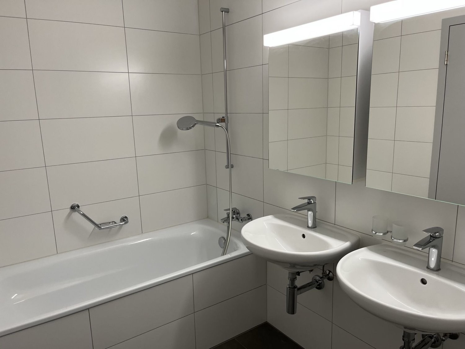 Rent a 5 rooms apartment in Flatfox