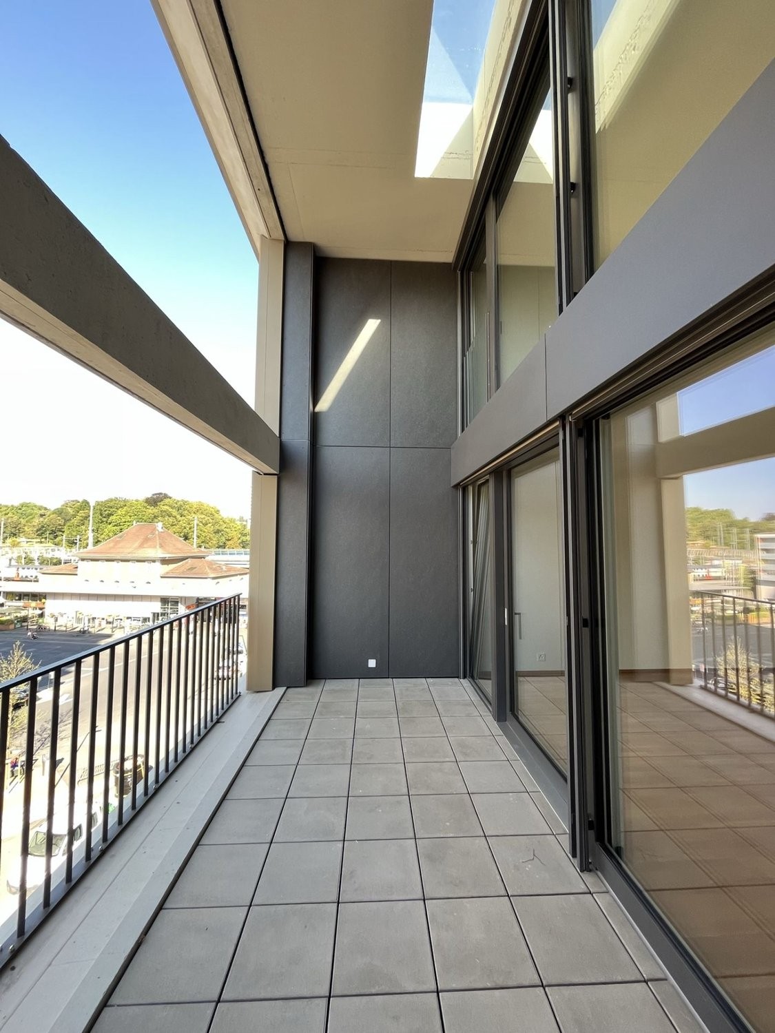 Rent a 5 rooms apartment in Flatfox