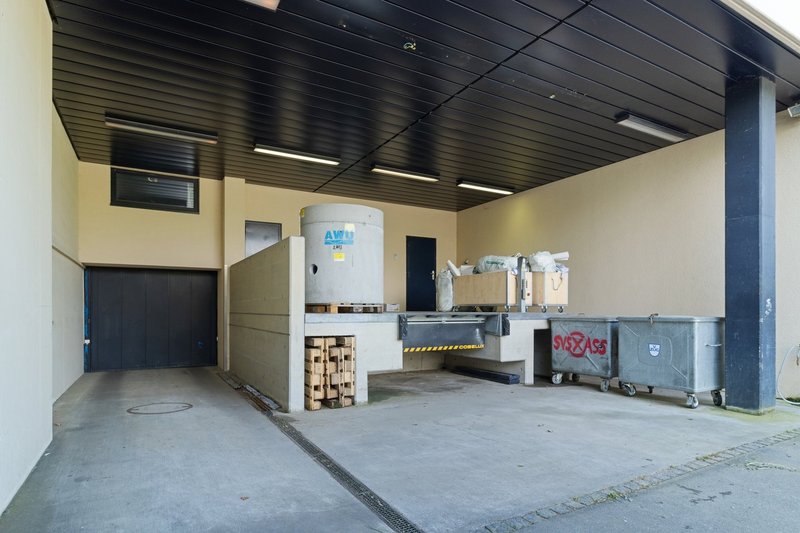 Rampe + Einfahrt Tiefgarage