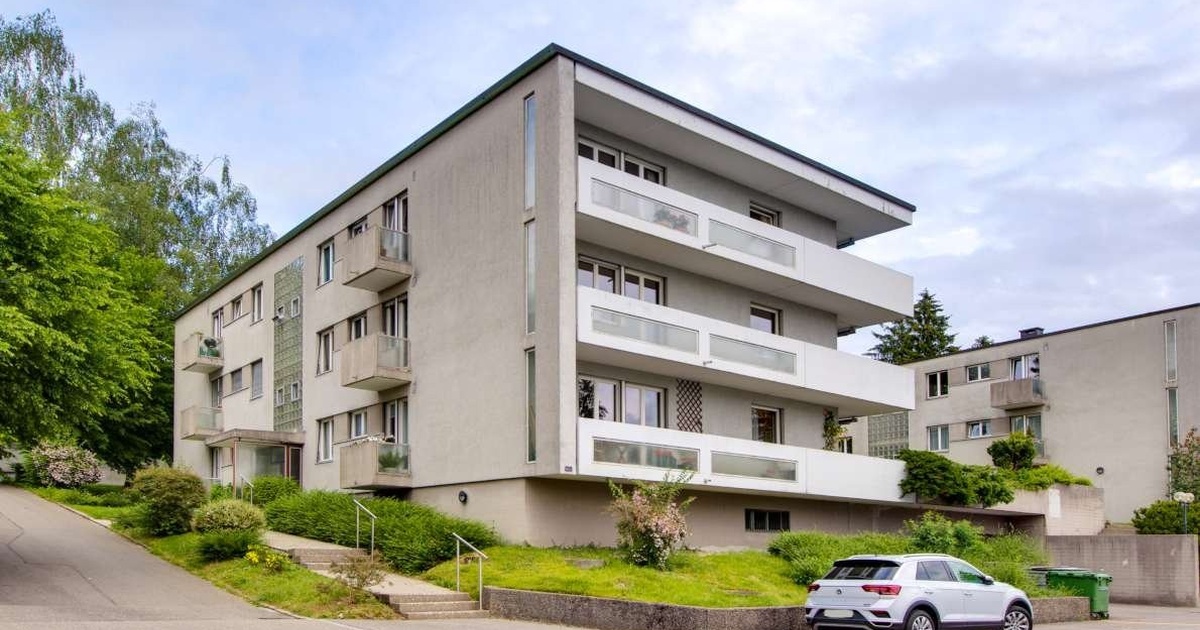 Rent a underground slot in Zumikon Flatfox