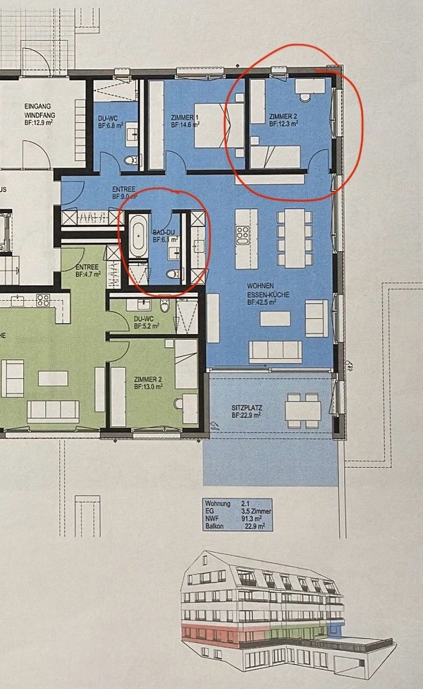 Grundriss der Wohnung (rot umkreist dein Zimmer und Bad)