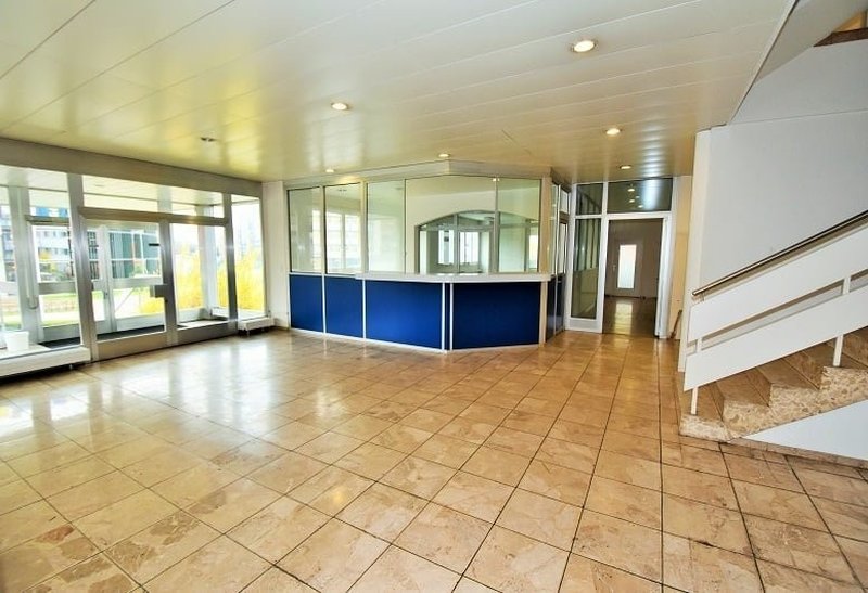 Gegenwart, Empfangsbereich