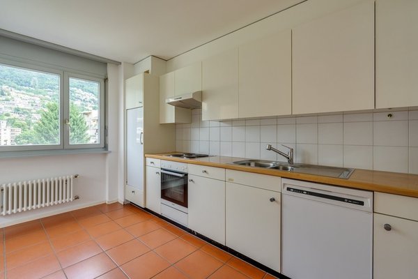 Privera_Locarno_3P_5.5-_cucina.jpg