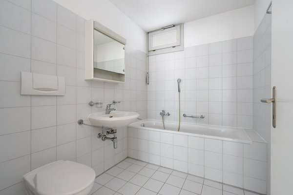 Privera_Locarno_5P_4.5-bagno_vasca.jpg
