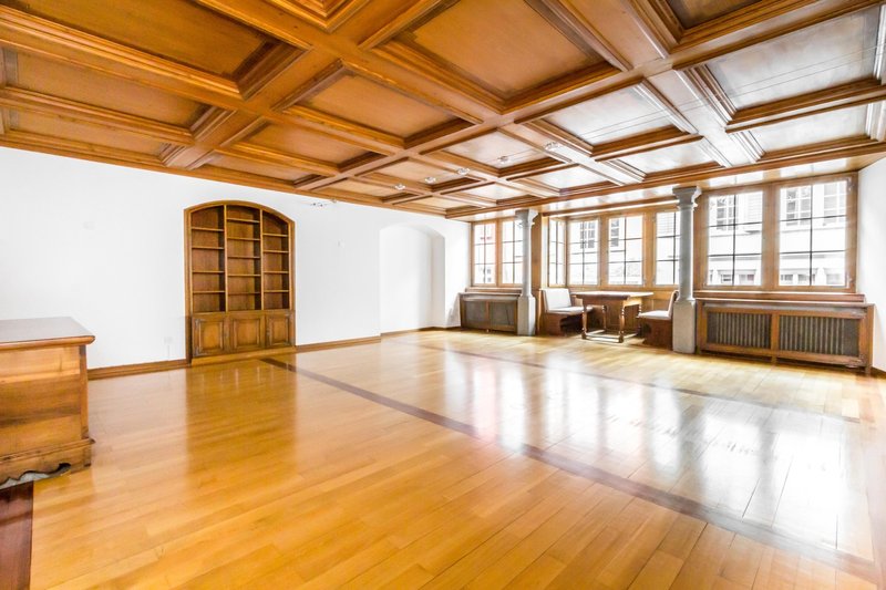 Seitlicher Blick in den Rittersaal