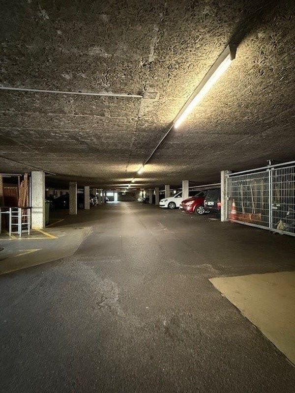 Tiefgarage 30