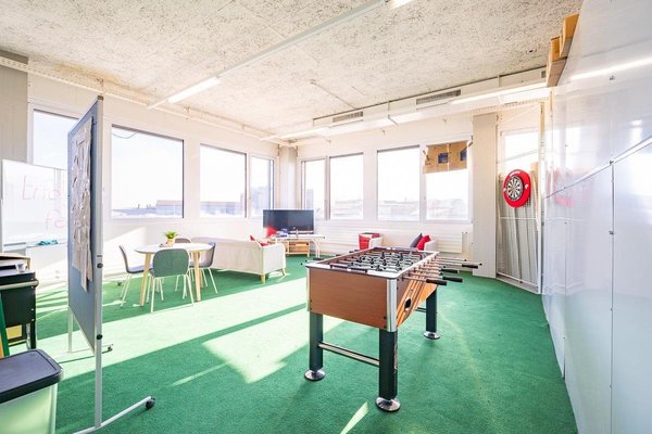 Gewerbe-/Bürofläche