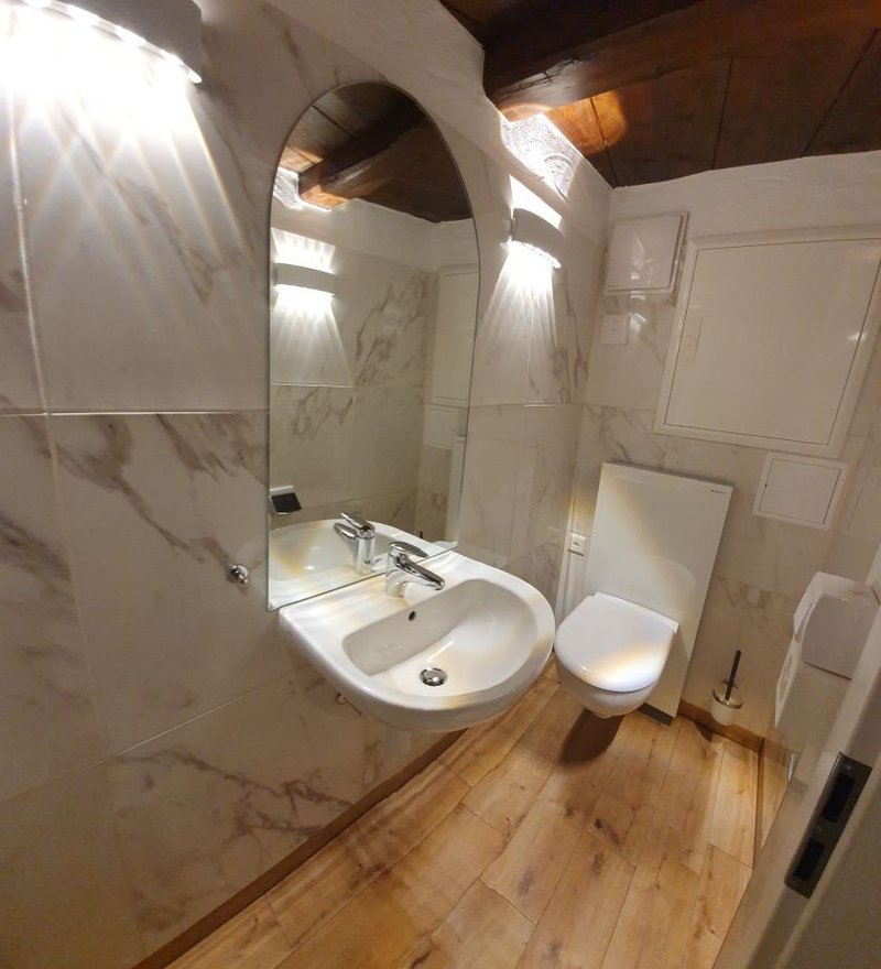 separates WC allgemein