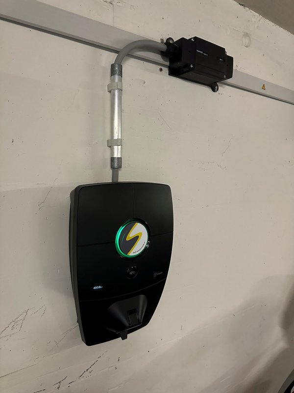 Option E-Ladestation