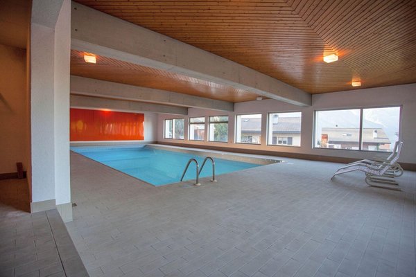 Pool mit zwei Gegenstromanlagen