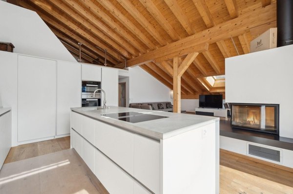 Wohnküche mit Kaminzauber