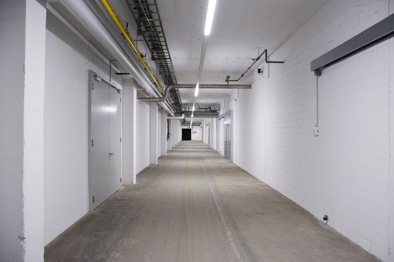 heller Korridor zu den Lagerflächen