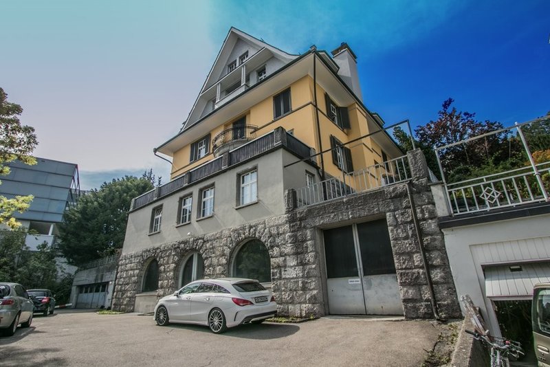 Aussenansicht Einfahrt