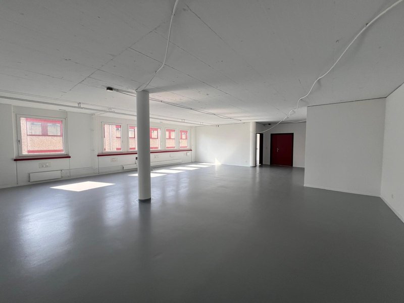 Gewerbe-/Lagerfläche