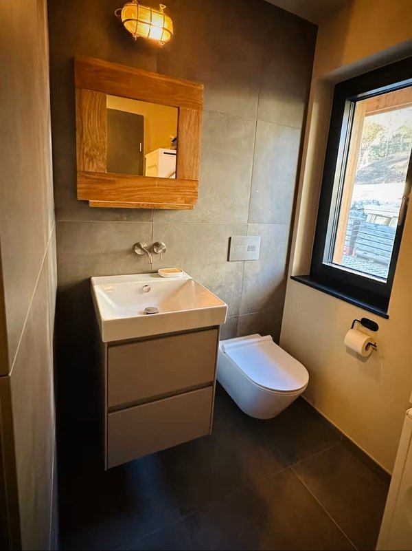 Badezimmer / Bathroom