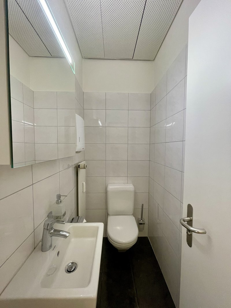 Toilette 2x Damen / Herren