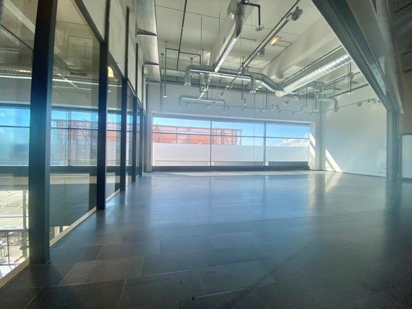 Verkaufsfläche 1. OG Foto 2