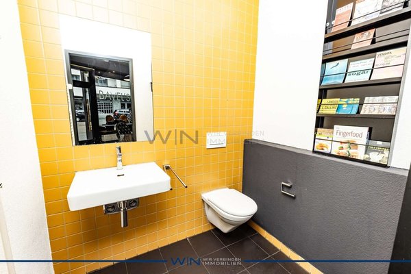 Ein stilles Örtchen steht jedem Kunden zur Verfügung.