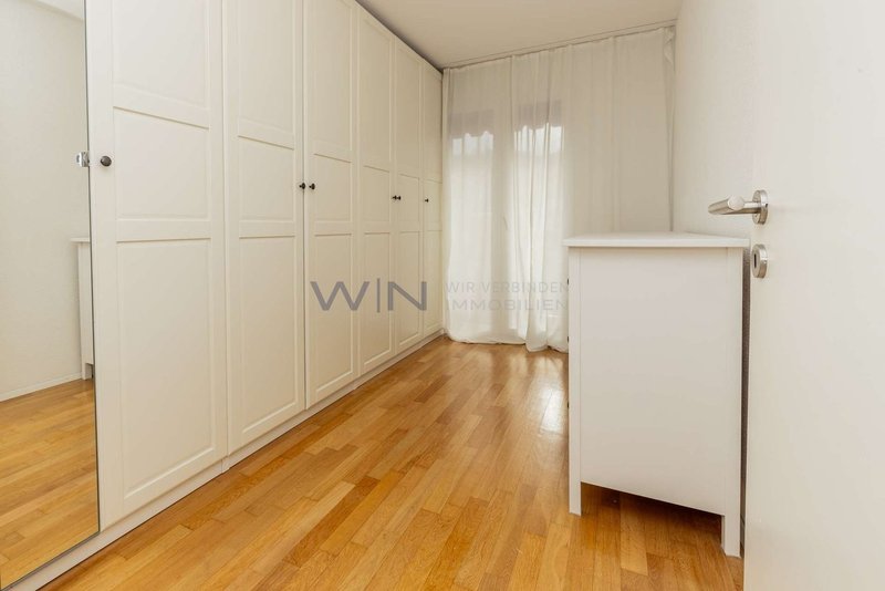 Benötigen Sie Platz für Ihre Ankleide?