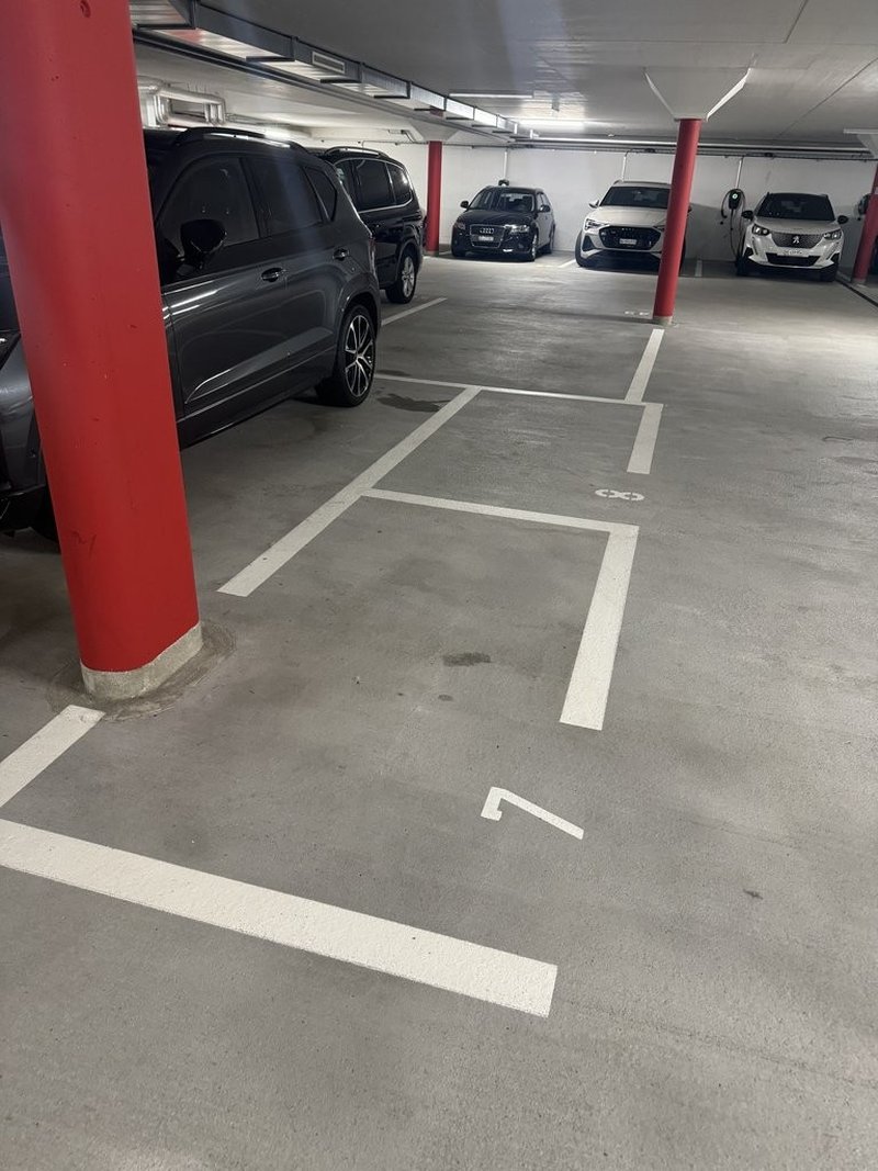 Beispiel Motorradparkplatz