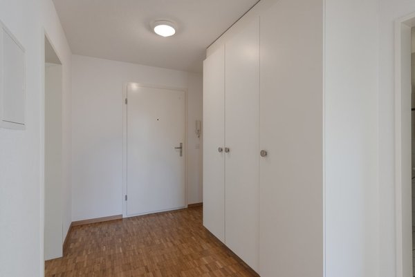 Eingang - Musterfoto