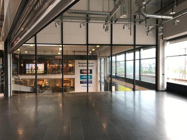 Verkaufsfläche 1. OG Foto 1