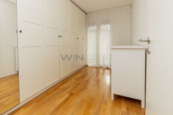 Benötigen Sie Platz für Ihre Ankleide?