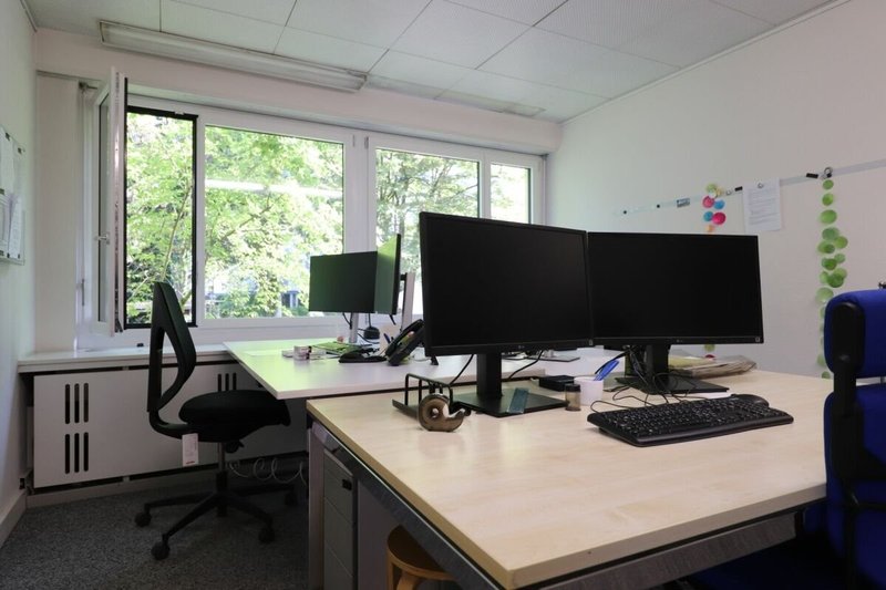 Büro Hofseite (22 m2)