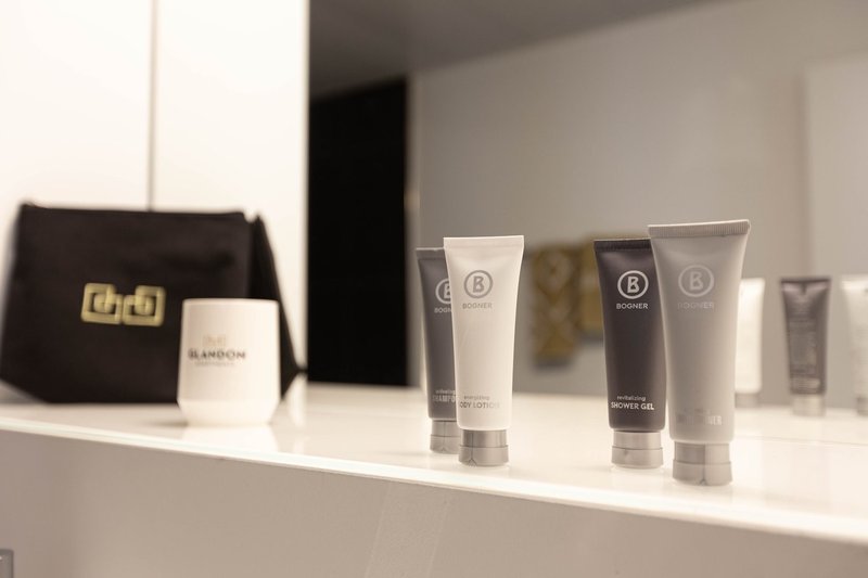 Badezimmer / Bathroom