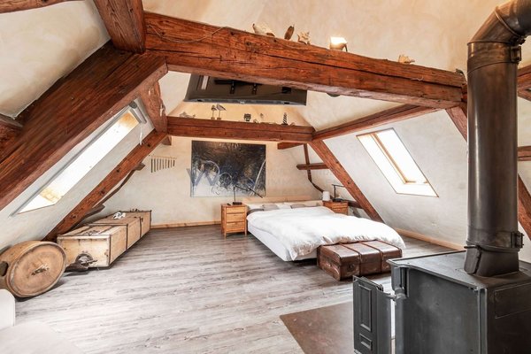 Auch auf dem Dachstock lässt sich gut Schlummern ..