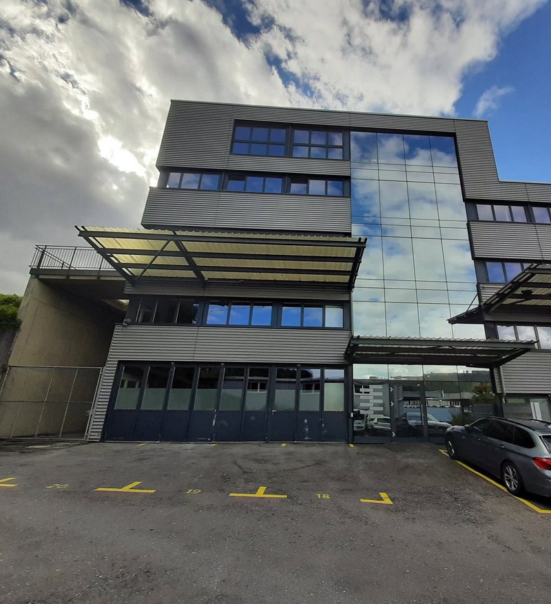 Angebot 1, Gewerbe- Büro- und Lagerräume, Aussenansicht EG+ 1.OG links