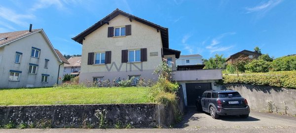 Zwei Parkplätze sind Ihnen garantiert