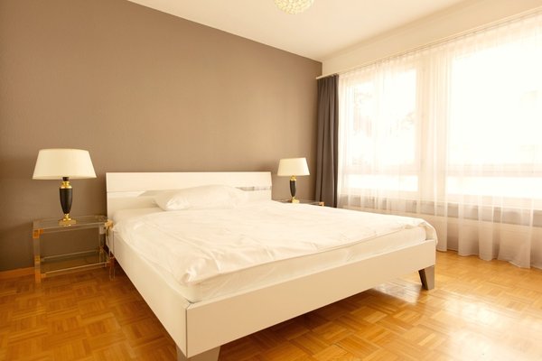 Schlafzimmer / Bedroom