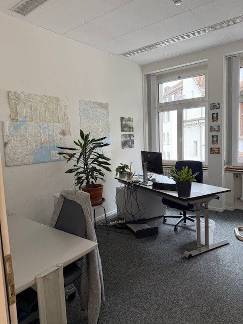 Büro 9