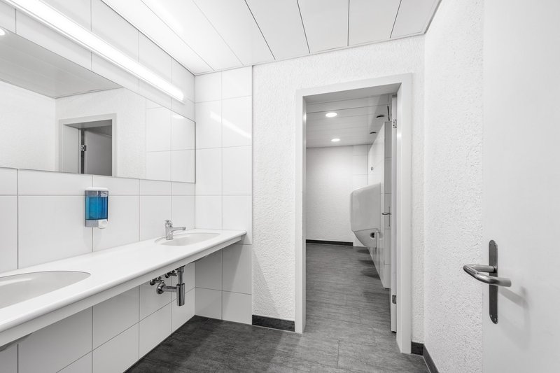 Gemeinsame Toilettenanlage