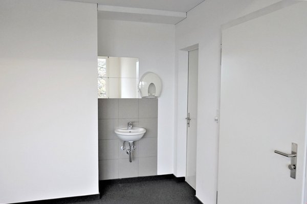 Raum Nr. 1, Ansicht 3 (Lavabo vor dem WC/Bidet-Raum)