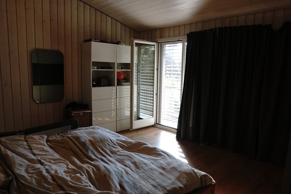 Elternzimmer mit direktem Balkonzugang