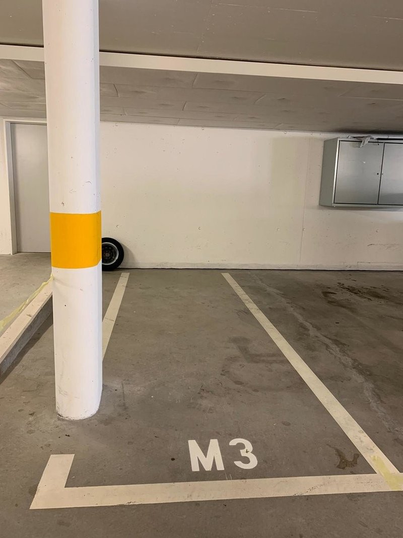Motorradparkplatz_.jpeg