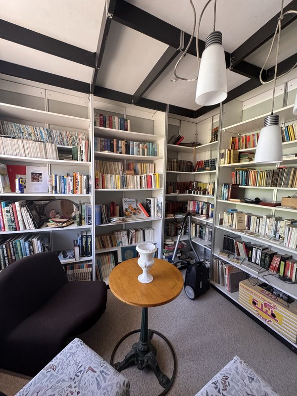 Bibliothek  Allgemein 1. OG