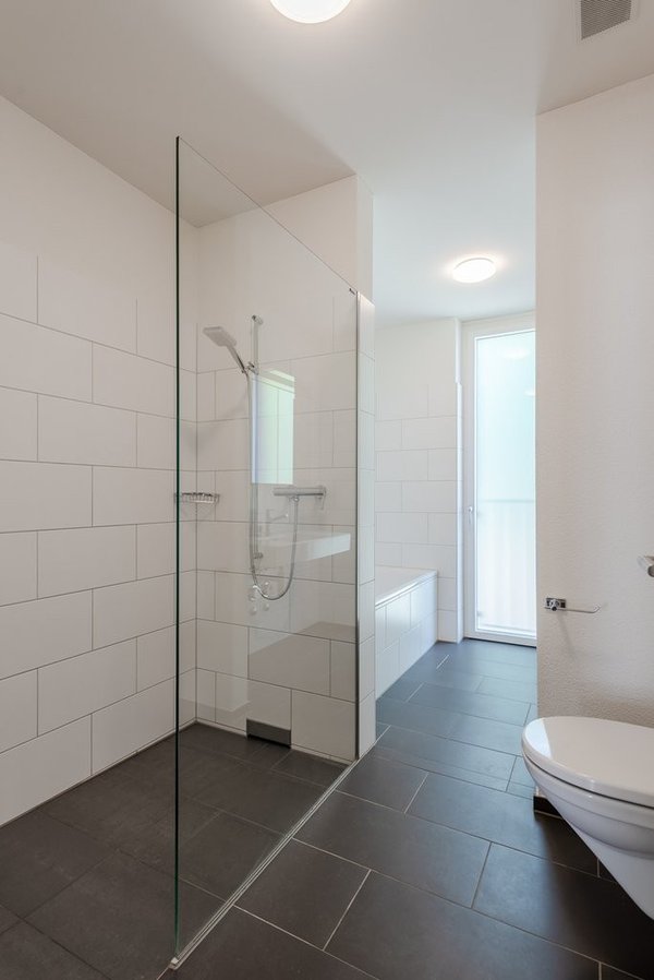 Musterfoto - Nasszelle Dusche/WC