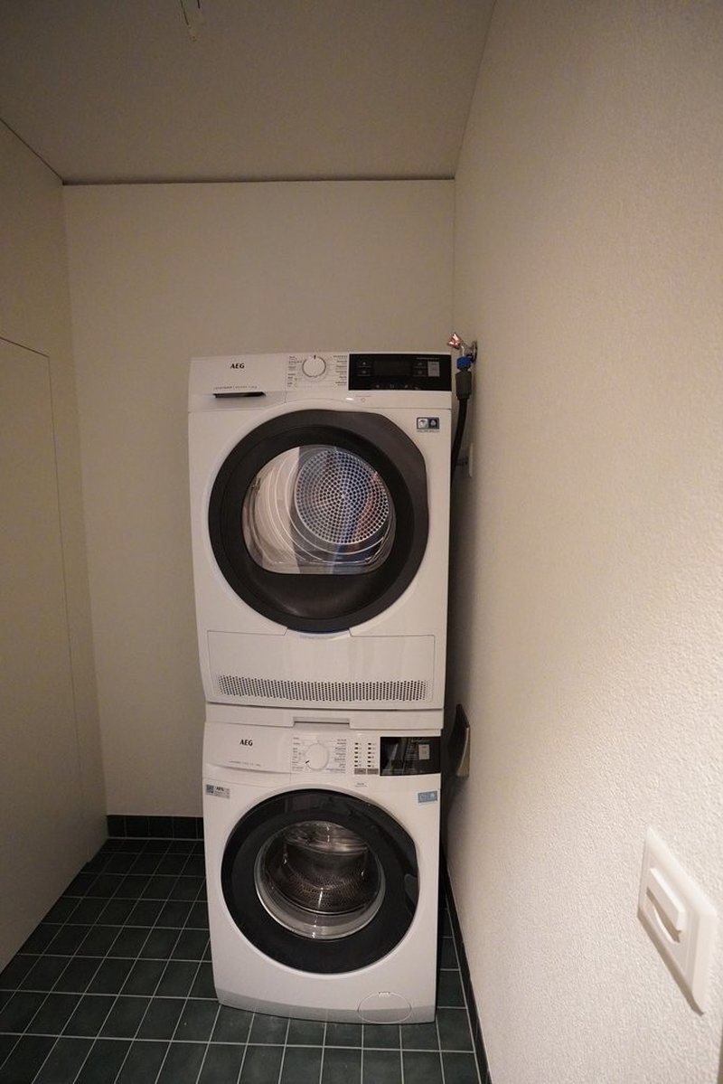 Reduit mit Waschturm