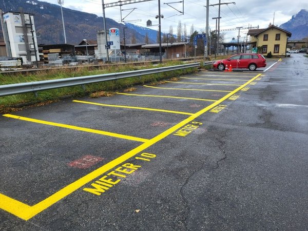 1 Ansicht MIeterparkplätze.jpeg