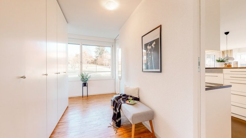 25-Zimmer-Wohnung-in-Ittigen-Ankleide.jpg