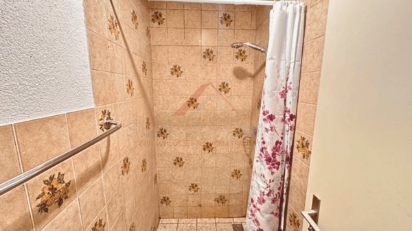 Küche (offene Küche, moderne Küche) ? Cuisine (cuisine ouverte, cuisine moderne)