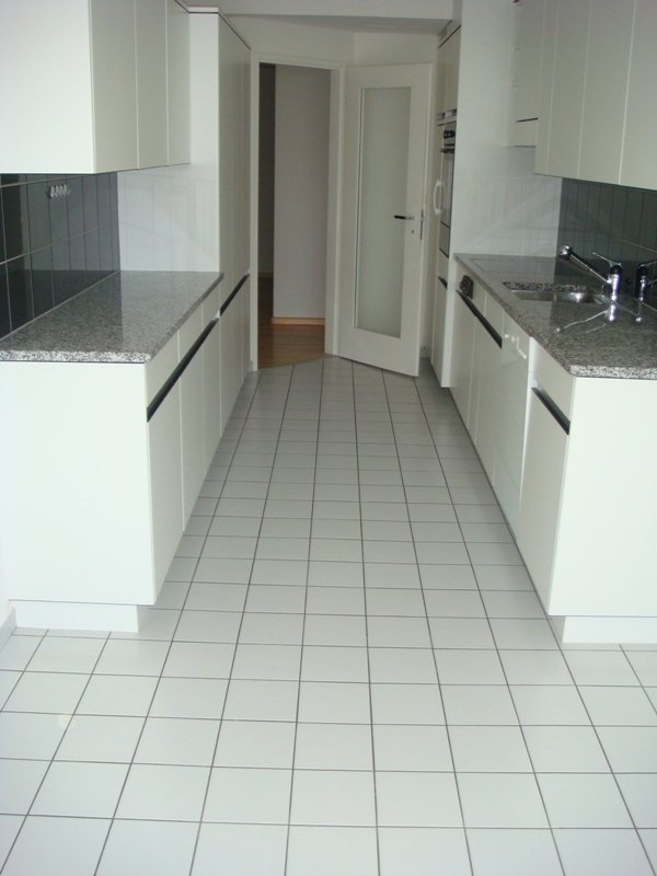 Einbauküche mit Essplatz