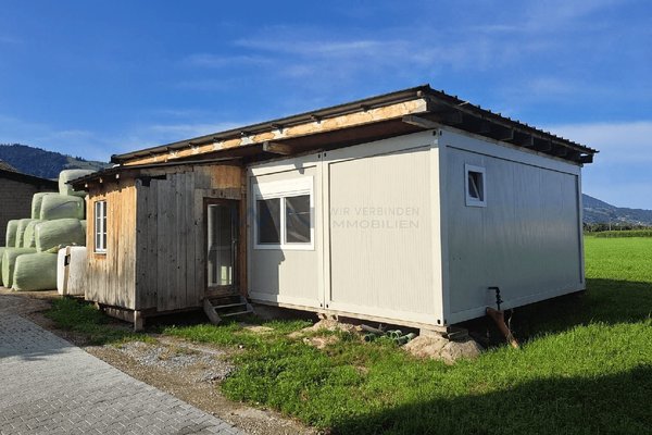 Wohncontainer mit Anbau