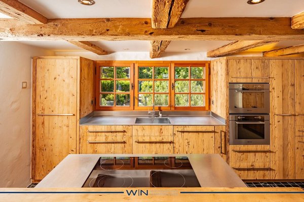 Küche mit Kochinsel ca. 20m2 