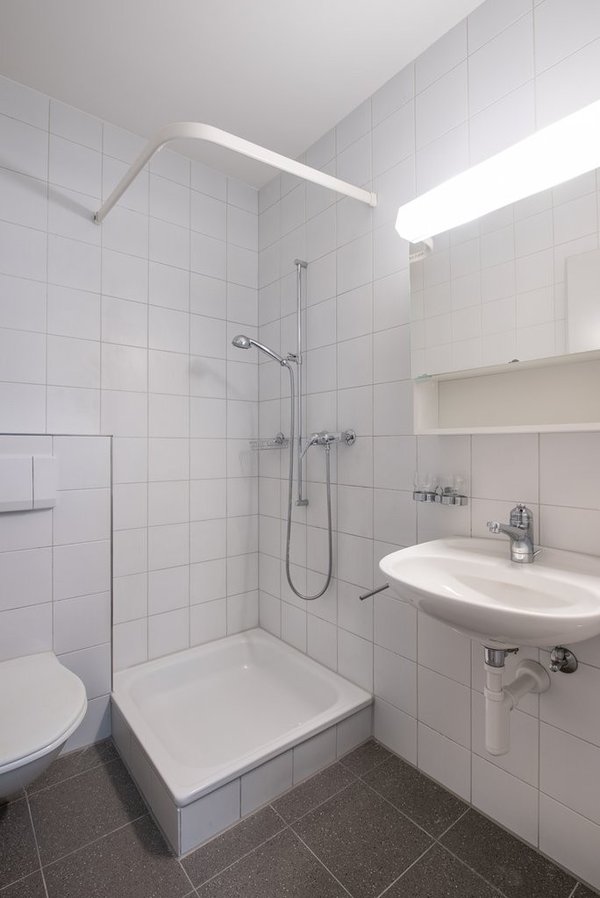 Nasszelle mit Dusche 