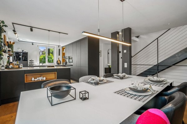 Essbereich mit offener Küche