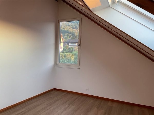 Zimmer OG rechte Seite rechts